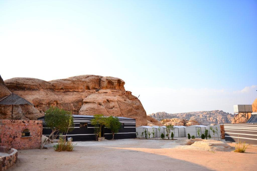 Hôtel Petra Spirit Camp à Al Hayy Extérieur photo
